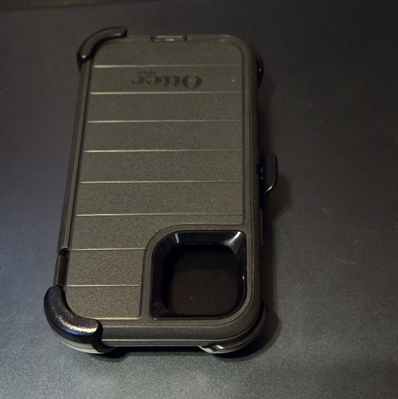 Iphone 11 Otterbox Defender Pro With Clip - Picture 4 of 7